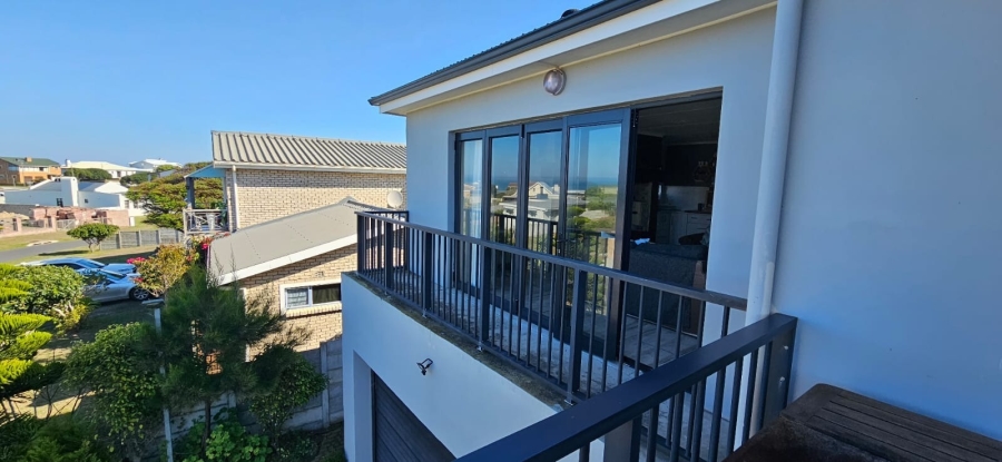 6 Bedroom Property for Sale in Franskraal Western Cape